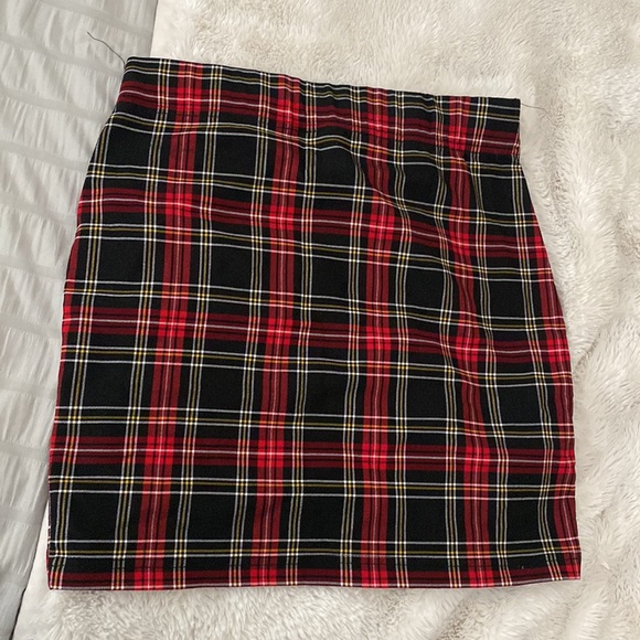 Forever 21 plaid skirt size S - Picture 2 of 2